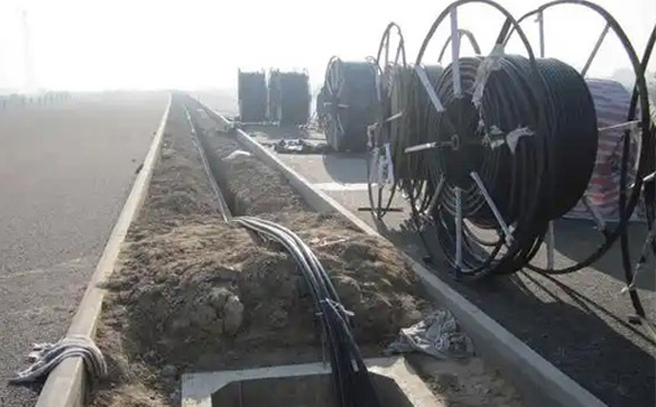 现代通信网络建设指南:天祝光缆施工全流程技术解析与质量控制 现代通信网络建设指南:天祝光缆施工全流程技术解析与质量控制